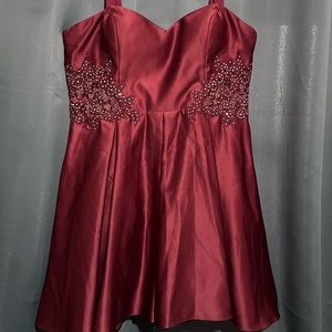 Brand: Blondie color: red size: 12